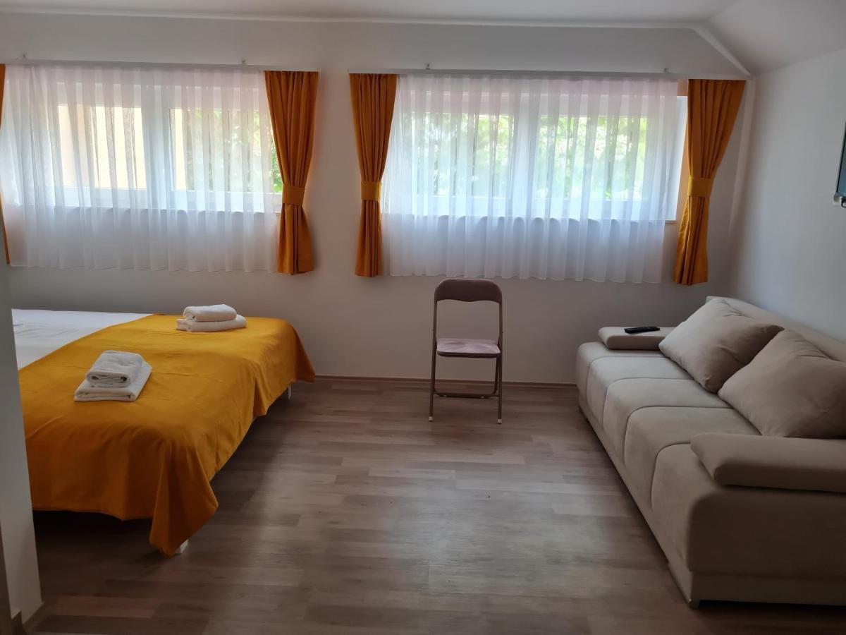 Restoran I Sobe Savic Krnjak